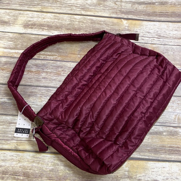 Sol and Selene quilted nylon burgundy Shoulder Tote Bag - Picture 4 of 13